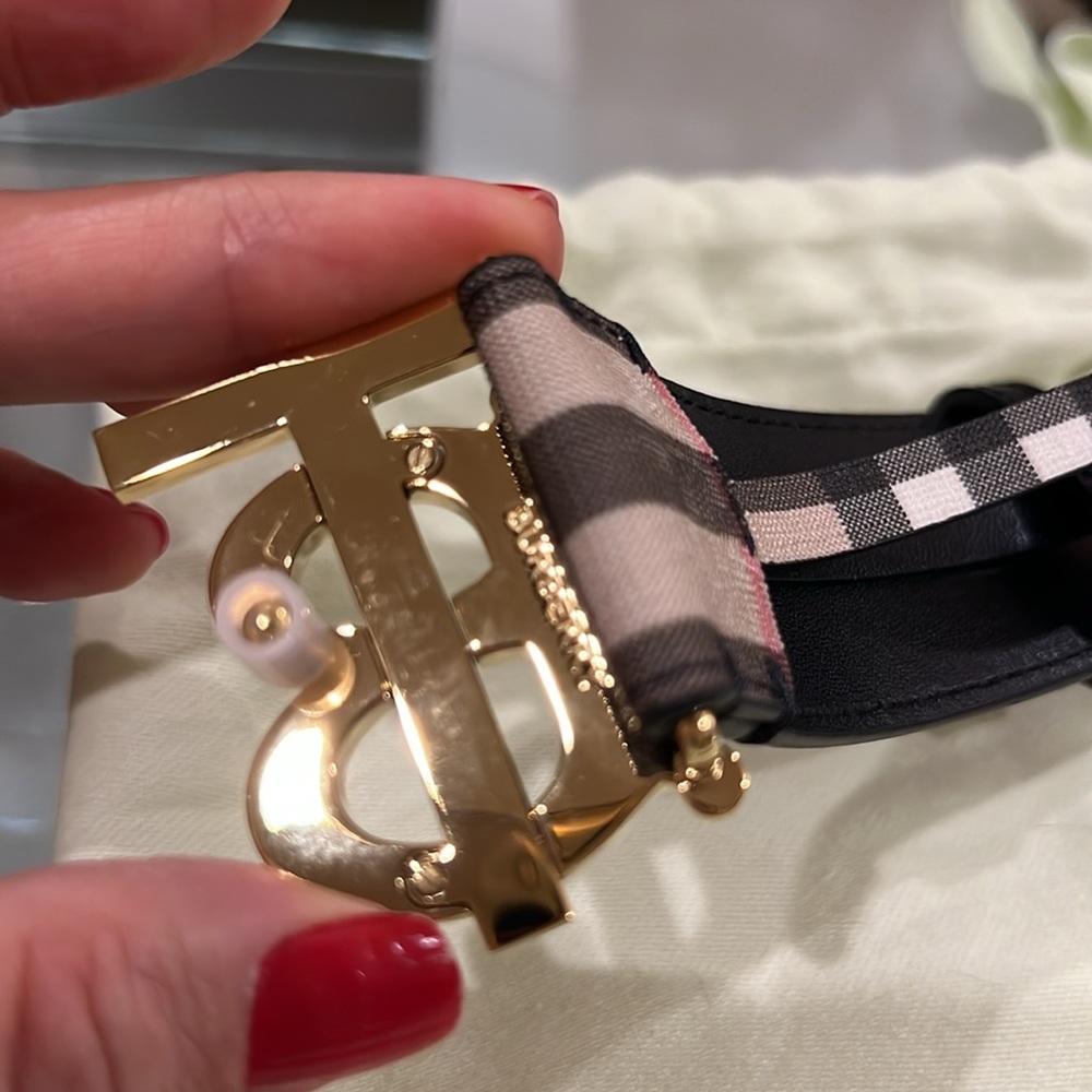 🔥🔥🔥Authentic Burberry TB 35 non reversible hardware vintage belt - Picture 6 of 9